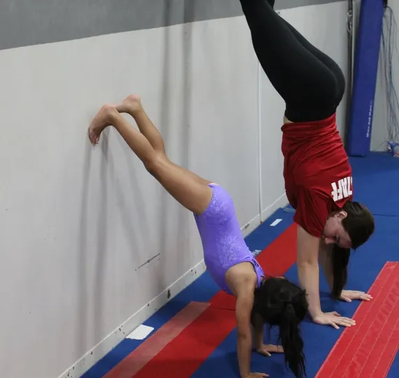 BEGINNER TUMBLING CLASS BEGINNER TUMBLING CLASS